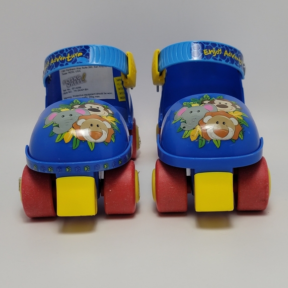 Flying Wheels Kids Adjustable Quad Grow With Me Training Roller Skate - Picture 11 of 14